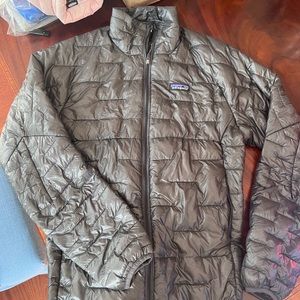 Patagonia Men’s micro puff jacket